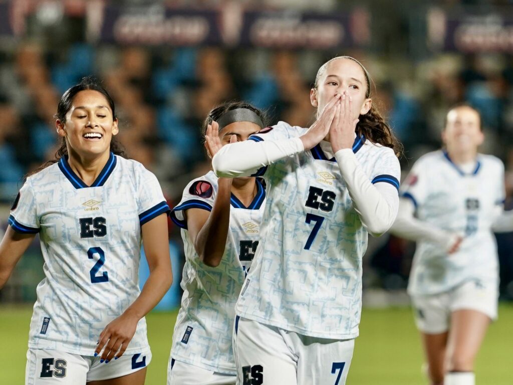 Selecta Femenina Cerró su Participación en Copa Oro W